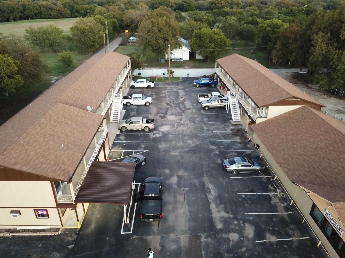 Executive Inn San Saba Eksteriør billede